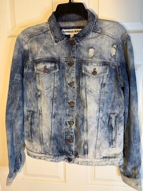 Express Jeans Distressed Light Wash Blue Denim Jacket L